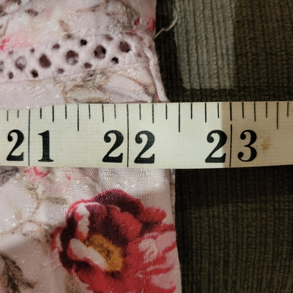 BUFFALO Floral Short Sleeve Blouse - Picture 6 of 6